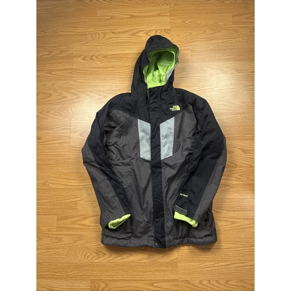 The North Face Boy's  Jacket Waterproof HyVent Sz Large